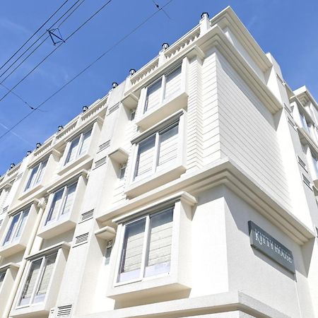 Kitty House Hotel Calcutta Exterior foto