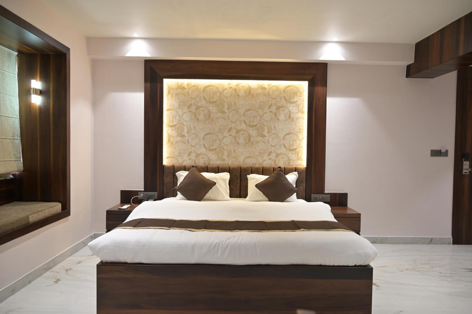 Kitty House Hotel Calcutta Exterior foto