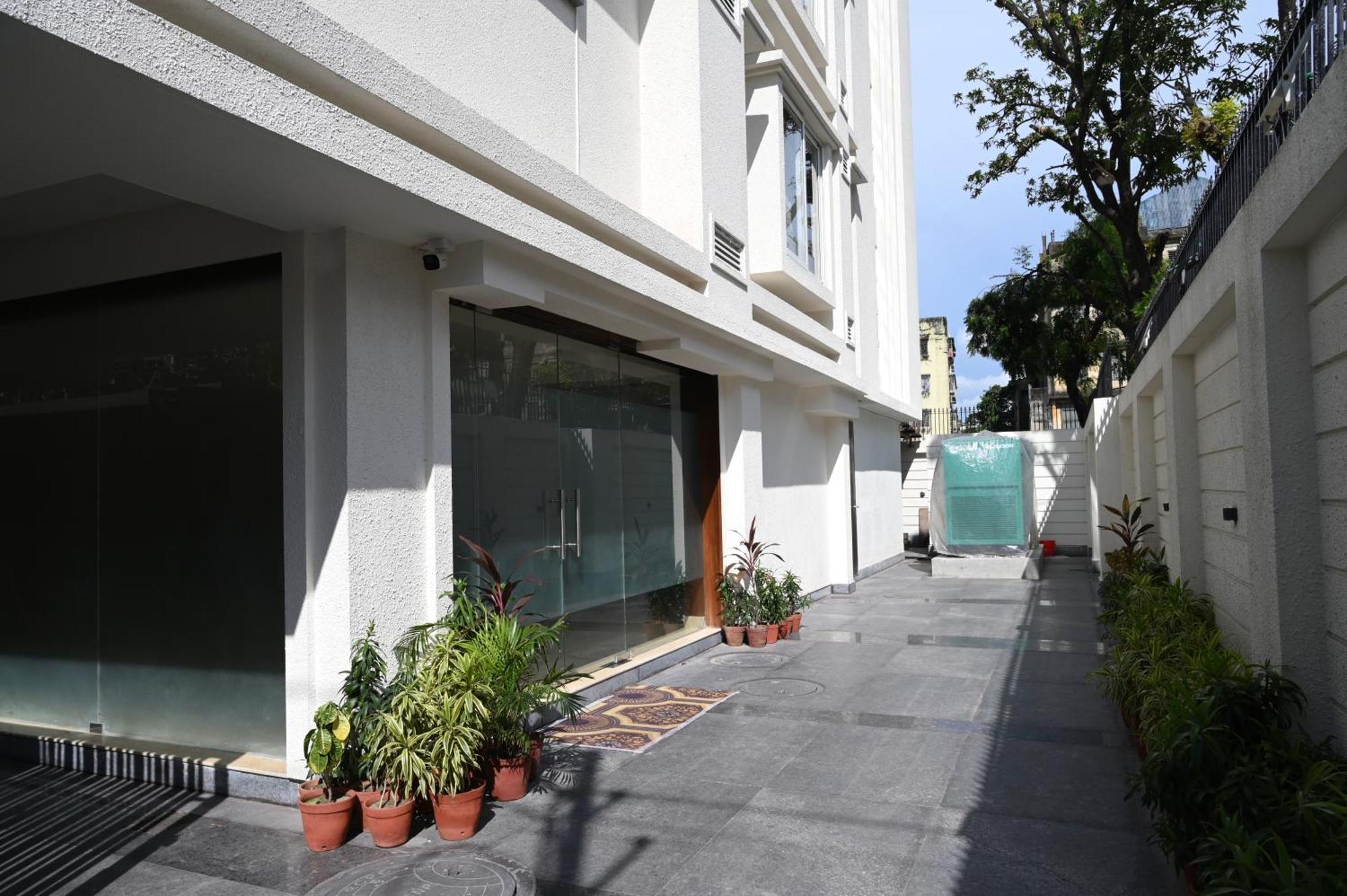 Kitty House Hotel Calcutta Exterior foto
