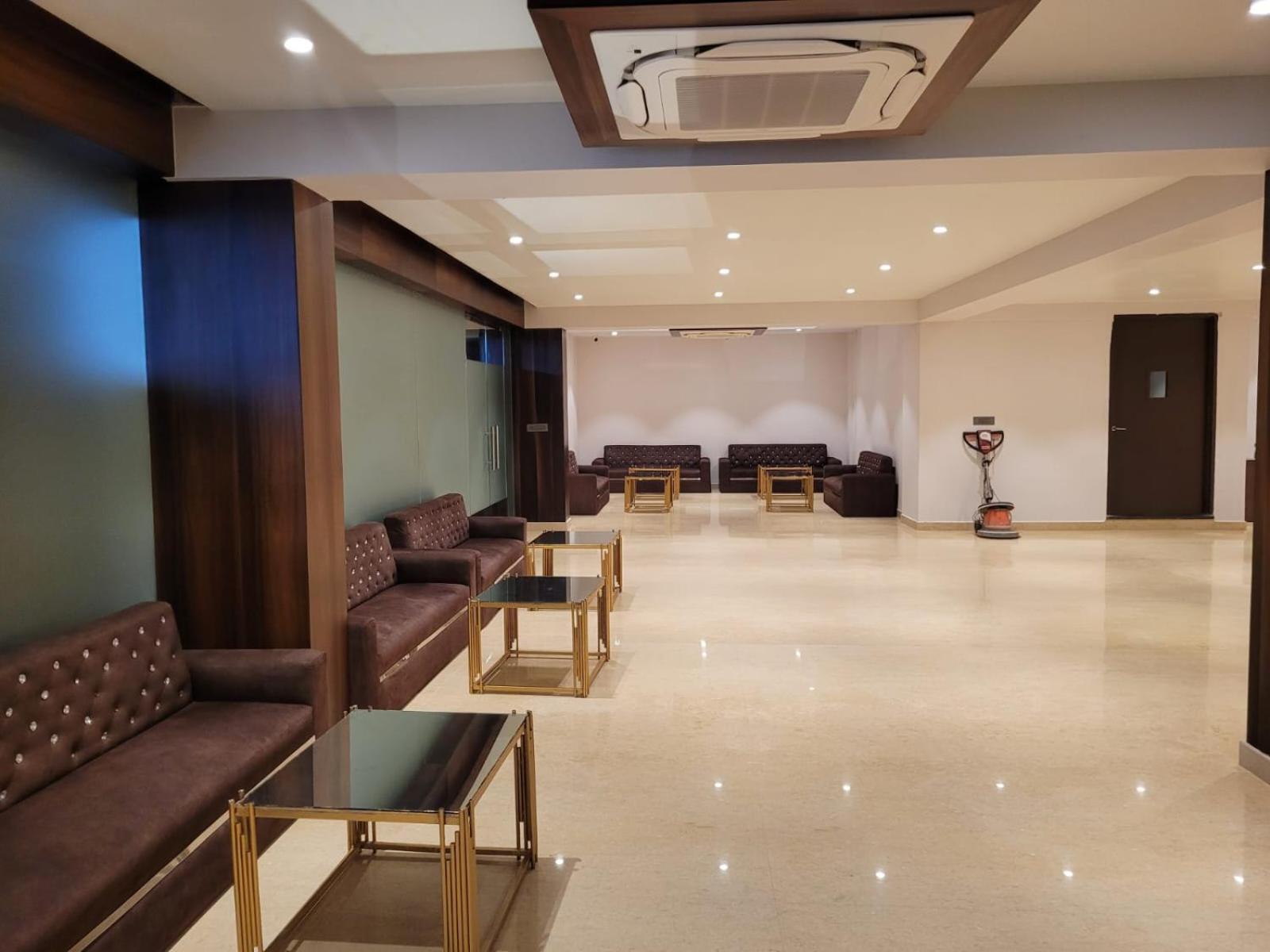 Kitty House Hotel Calcutta Exterior foto